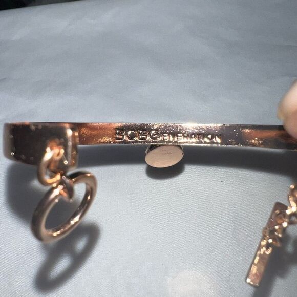BCBGeneration Heart Dangle Charm Cuff - Picture 5 of 9